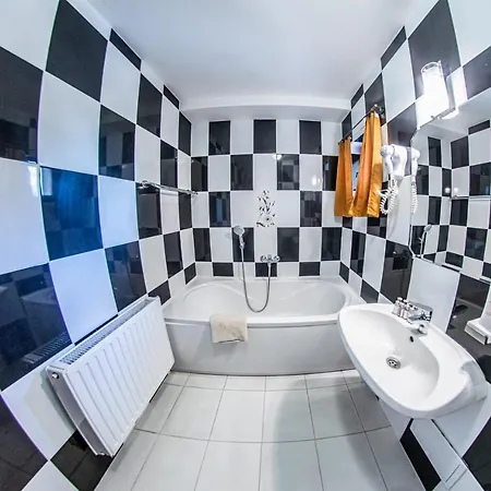 Borhotel Sziluett Farkasmaly فندق 3*