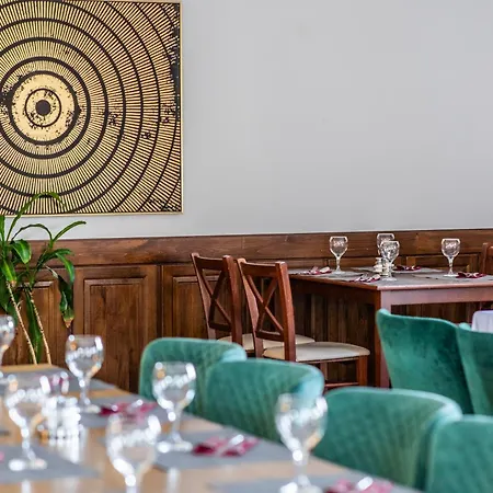 Hotel Borhotel Sziluett Farkasmaly 3*