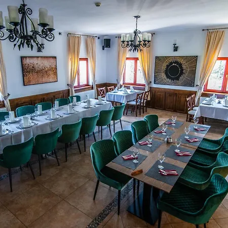 Borhotel Sziluett Farkasmaly 3*