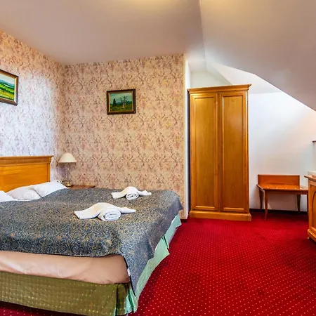 Borhotel Sziluett Farkasmaly 3*