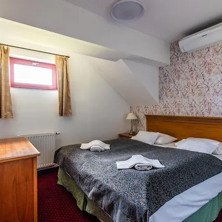 Borhotel Sziluett Farkasmaly Hotel Gyongyos