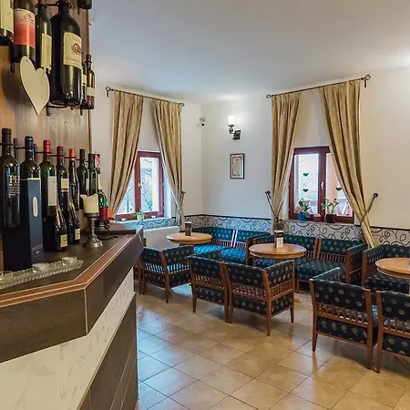 Borhotel Sziluett Farkasmaly Hotel 3*