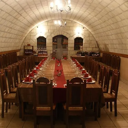 Hotel Borhotel Sziluett Farkasmaly 3*