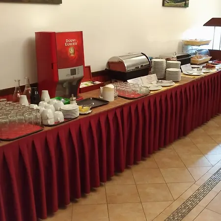 Borhotel Sziluett Farkasmály
