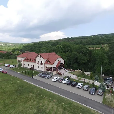 Borhotel Sziluett Farkasmaly