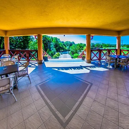 Borhotel Sziluett Farkasmaly 3* Gyongyos
